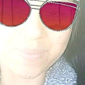 Meet your Posher, Karina